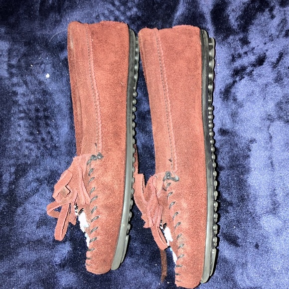 Minnetonka moccasins ￼size 6.5 - Picture 3 of 9
